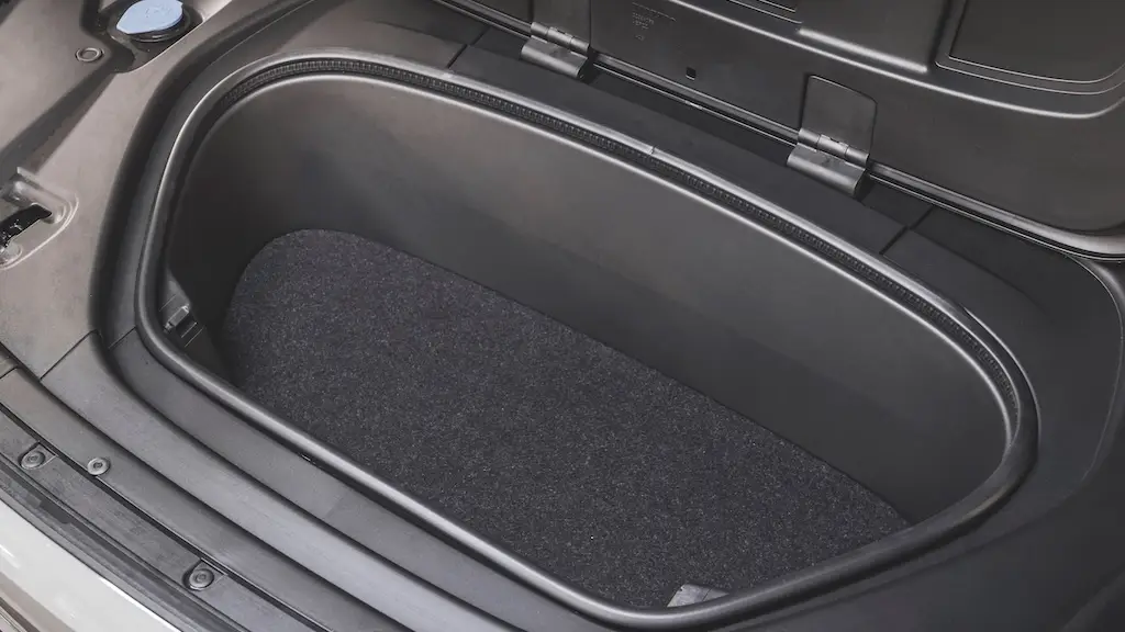 The front boot (frunk) of the XC40 Recharge