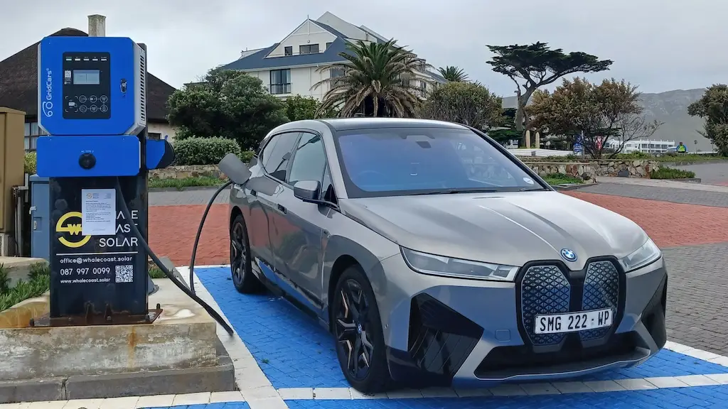 BMW iX at Gearing's Point