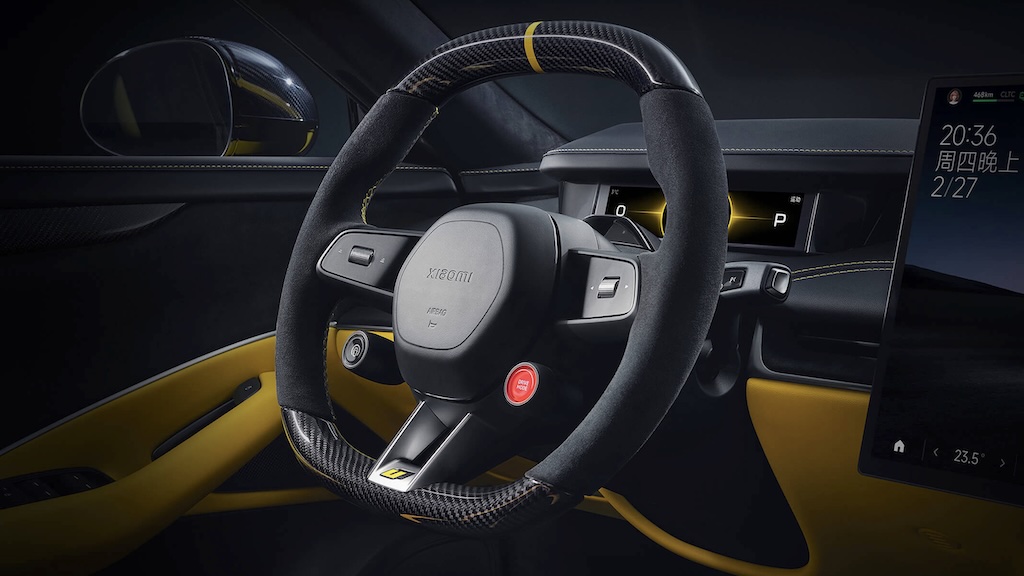 The Xiaomi SU7 Ultra's carbon fibre steering wheel