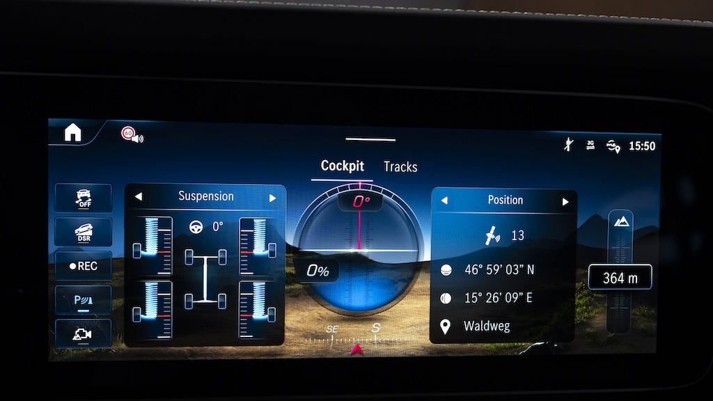 Off-road display in Mercedes-Benz G580 EQ