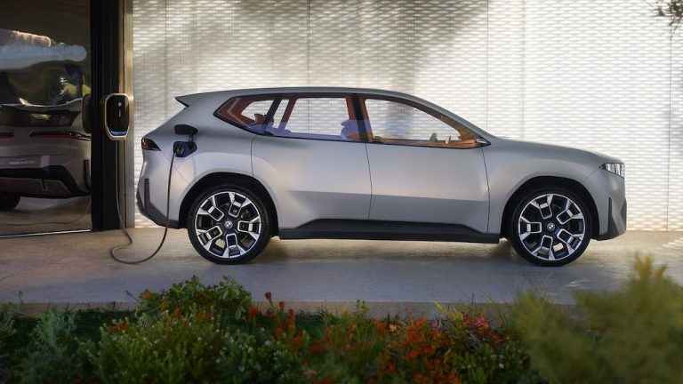 BMW iX3 neue klasse concept home charging