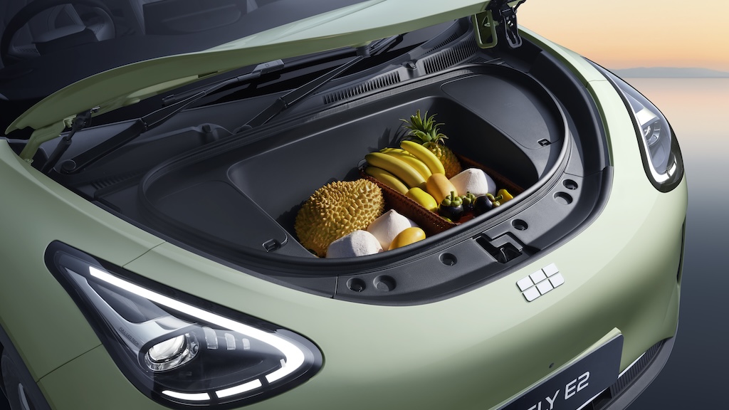 Geely E2 frunk froot