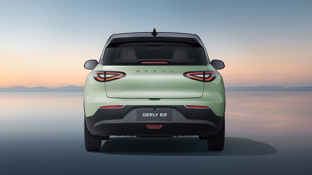 Geely E2